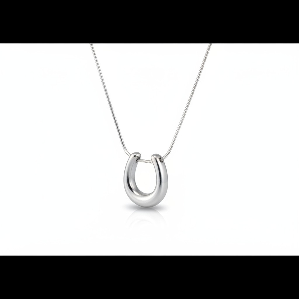 Elegant Silver Necklace